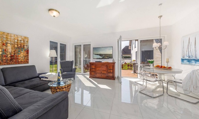 Zingst Apartment | First floor apartment with south-facing terrace