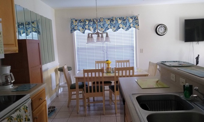 Calabash Condo | First floor 2 bedroom condo in Brunswick Golf Community in Calabash NC