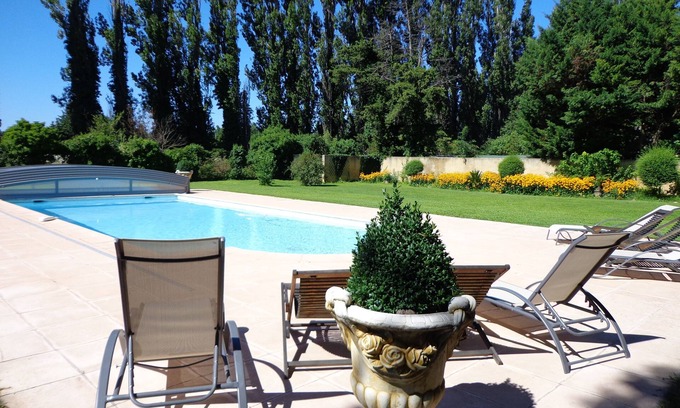 Molleges Apartment | First floor: l'Olivier 2 bedrooms - Air conditioning - Swimming pool at Domaine Les Rivales