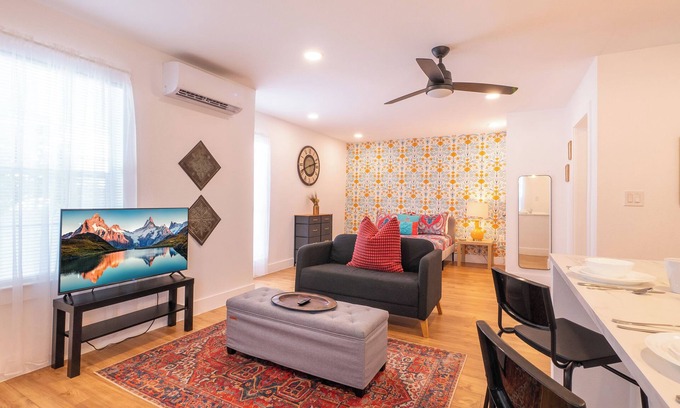West San Antonio Apartment | First Floor Private Studio Minutes from Lackland