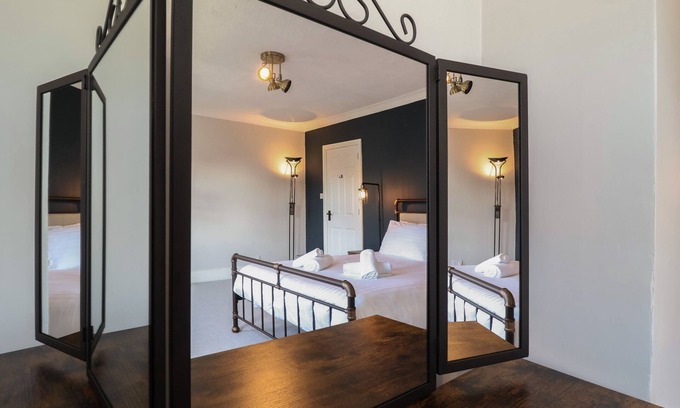 Lowestoft Cottage | First Light