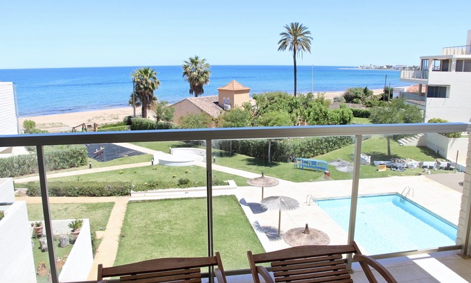 Molinell Apartment | FIRST LINE BEACH APARTMENT WITH SEA VIEWS. WIFI.