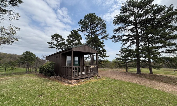 Talihina Cabin | Fish Cabin at Mountain View Retreat
