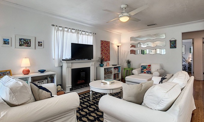 New Smyrna Beach Condo | Fish Cottage ~ NSB Sanctuary! Pool & Courtyard View | Coronado Arms B11