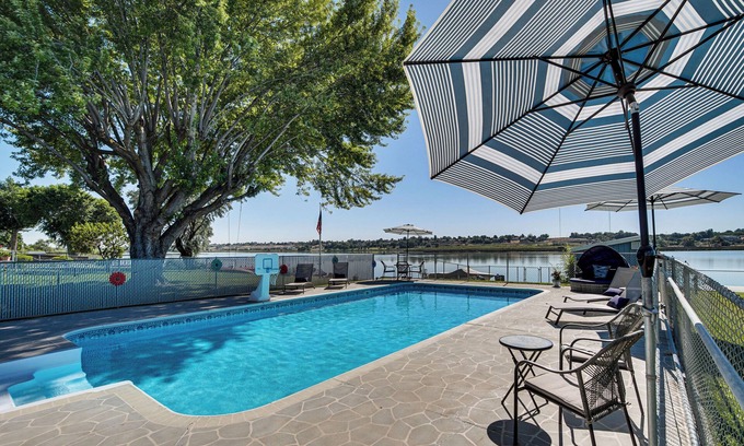 Moses Lake House | Fish, Swim, Relax: Moses Lake Gem w/Outdoor Oasis