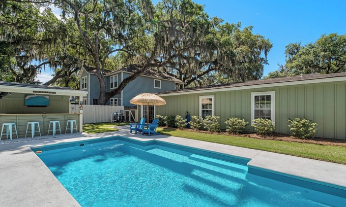 Port Royal House | Fishcamp on 14th - Renovated & Walkable in Port Royal w/Pool