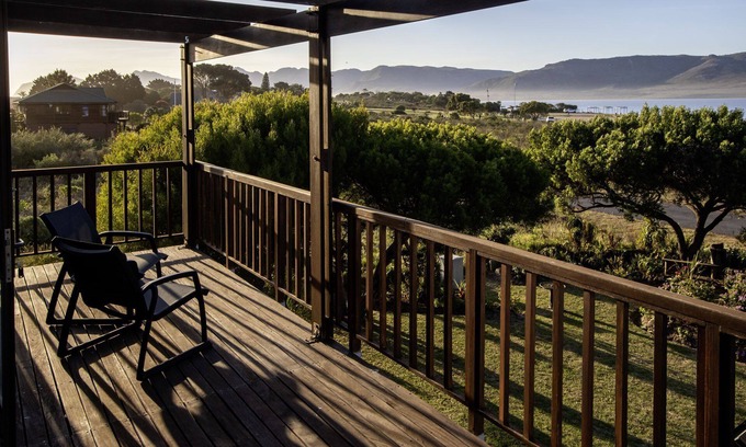 Fisherhaven Apartment | Fisherhaven - Four Bedroom Apartment, Sleeps 8