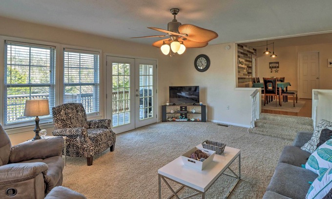 Bull Shoals House | Fisherman-Friendly Bull Shoals Escape on Lakefront