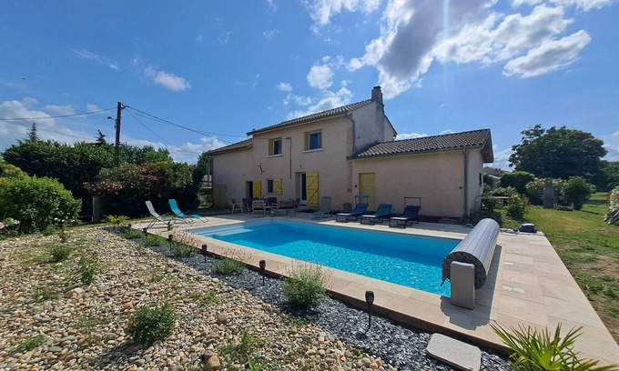 Damazan House | Fisherman's gite for 6 people with private swimming pool