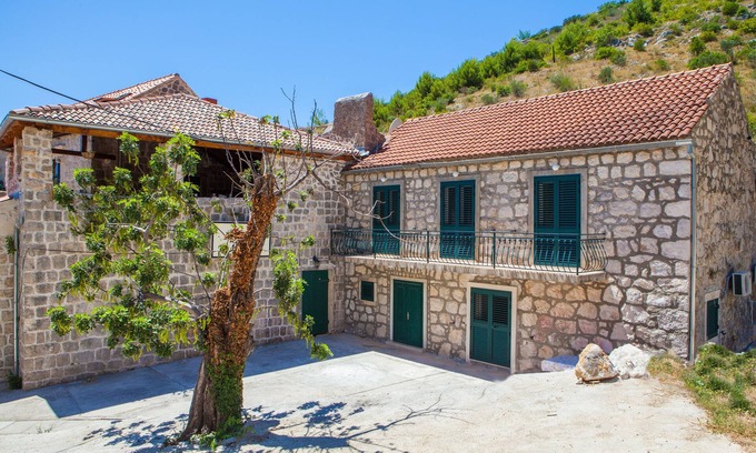Brsecine Apartment | Fisherman's House Sea front Brsečine