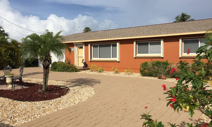 Matlacha Isles House | Fisherman's Paradise on the Canal with Covered Boat Lift and Dock/Gulf Access!
