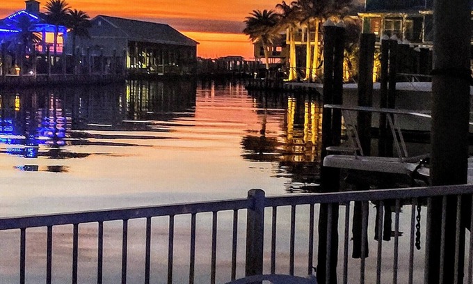 Grand Isle Condo | fisherman's Paradise. Two bedroom two bathroom marina condo on the water!