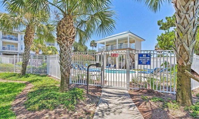 Suwannee Apartment | Fisherman's Paradise w/Pool on Suwannee River