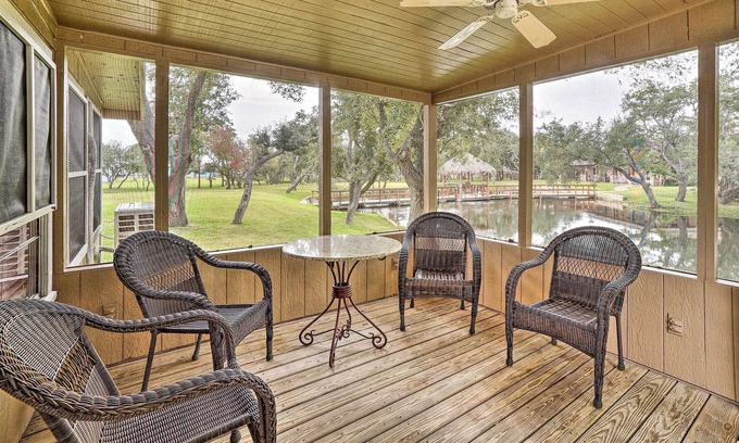 Rockport House | Fisherman’s Paradise: Rockport Home with Patio!