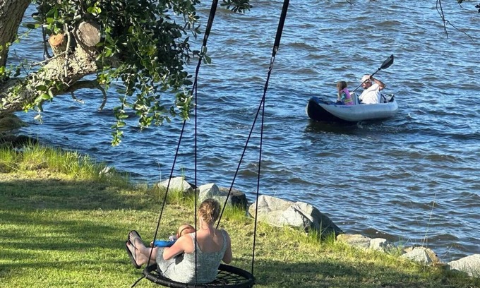 Point Harbor Apartment | FISHERMEN'S HIDEOUT OFFERS GREAT FISHING ON ALBEMARLE SOUND OUT YOUR BACK DOOR!