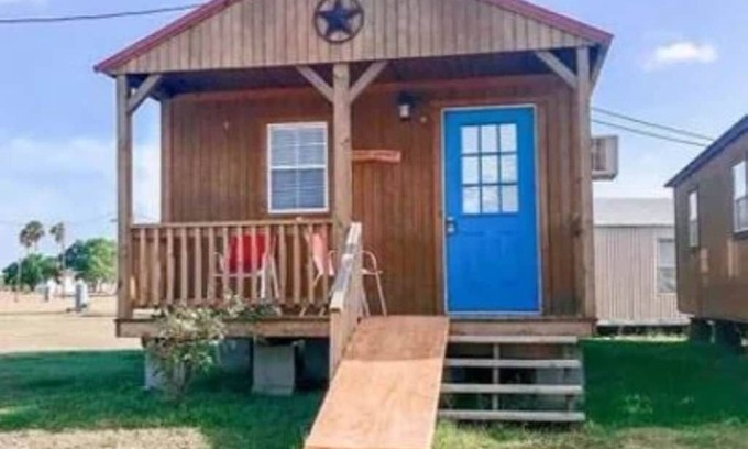 Matagorda Cabin | Fishin Mission Cabin