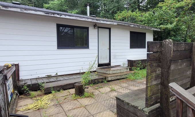Pointe au Baril Cabin | Fishing and Hunting Accommodation