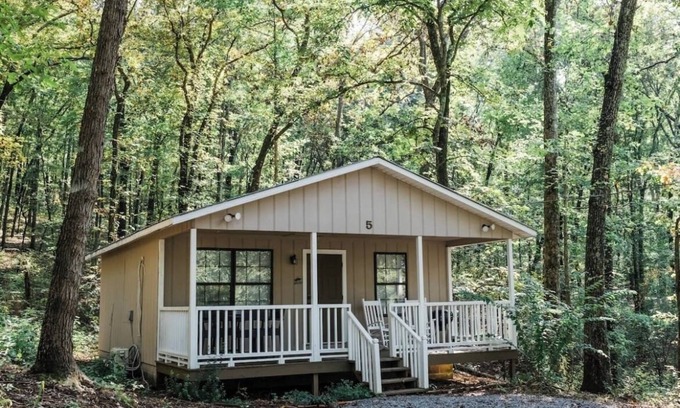 Scottsboro Cabin | Fishing Retreat Cabin - 2bed/1 bath