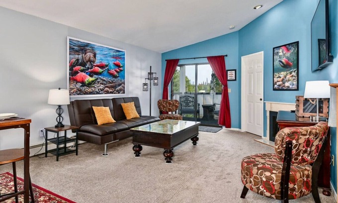 Kenai Apartment | Fishy-Fishy Townhome, 2BR/2BA