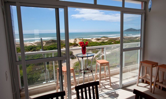 Lagoa Pequena Apartment | FIT IN FRONT OF THE SEA WITH BEAUTIFUL VIEW OF THE BEACH AND CAMPECHE ISLAND