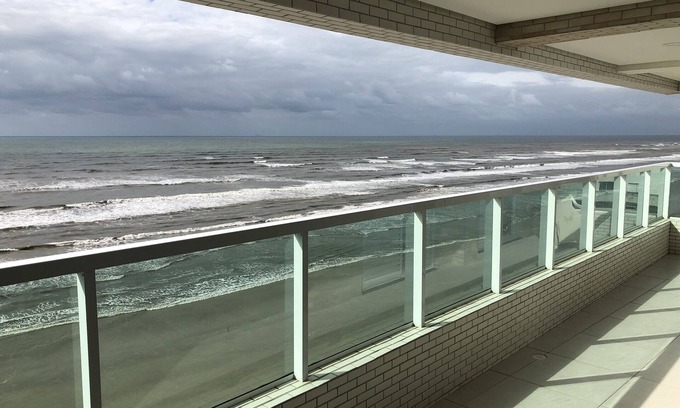 Mongagua Apartment | FIT. Mongaguá 3 SUN. 1 SUITE SEA FRONT WITH POOL.