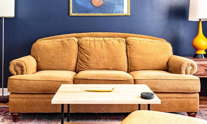 Berclair House | Fitness Room | Jacuzzi Tub | TV in each bedroom