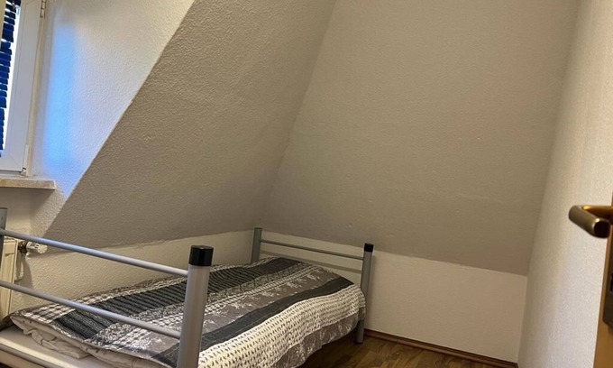 Doebeln Apartment | Fitters' apartment Döbeln 44