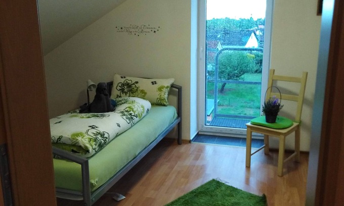 Pirmasens Apartment | Fitters' apartment maisonette with 5 single beds