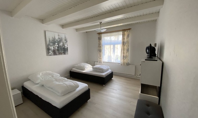 Barmstedt Apartment | Fitters' apartment - vacation apartment for up to 5 people
