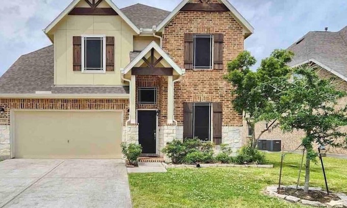 Baytown House | Five Bedroom Home/Family/Friends/Travel Workers