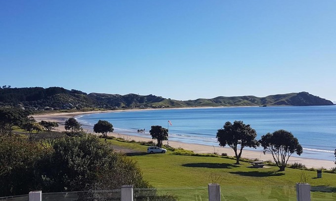 Opito Bay House | Five Knots Inn