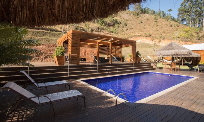 Vitor Hugo House | Five Leaves Site - Stone Azul, Domingos Martins