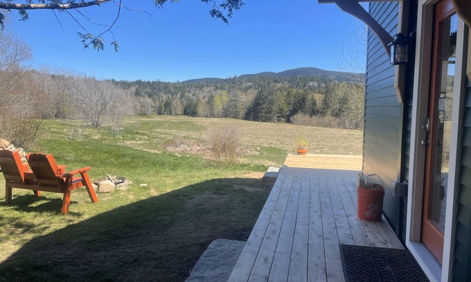 Seal Cove Apartment | Five minute walk to Acadia National Park! Come stay at Adi's Mountain View