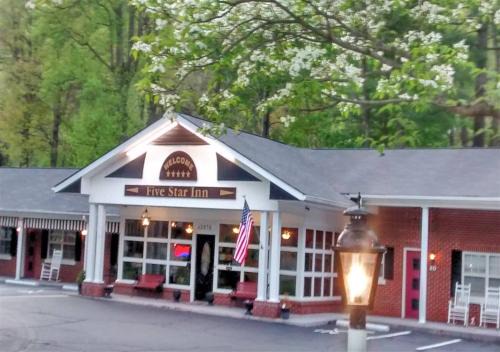 Maggie Valley Hotel | Five Star Inn - Maggie Valley