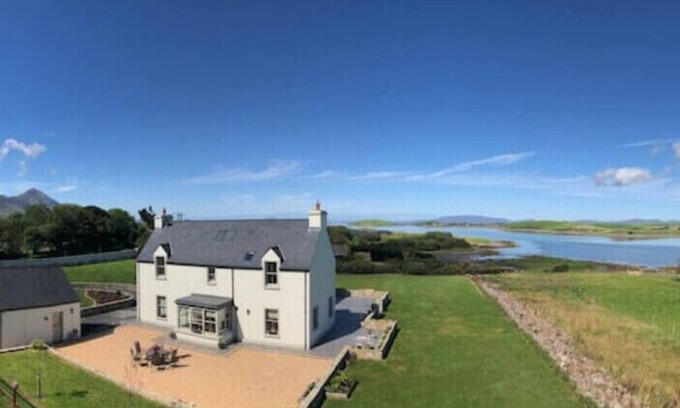 Westport House | Fivestar Luxurious Home - Westport Quayn