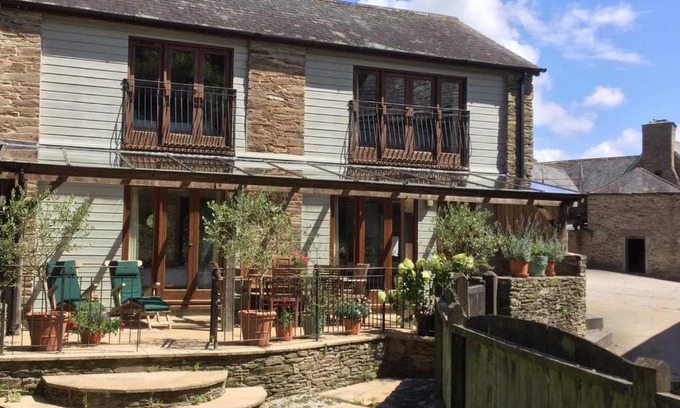 Kingsbridge House | Fixit Cottage