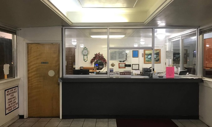 Petersburg Hotel | Flagship Inn