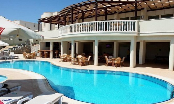 Bogazici Apartment | Flamingo 32, 2 bed private 1st floor home