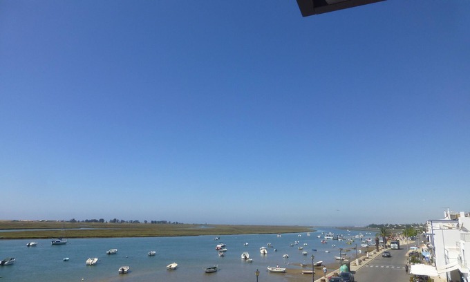 Santa Luzia House | Flamingo Beach House, let the sea touch your soul!