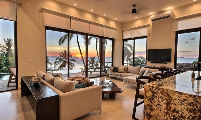 Playa Flamingo House | Flamingo Beachfront with Pool and Views from Every Room