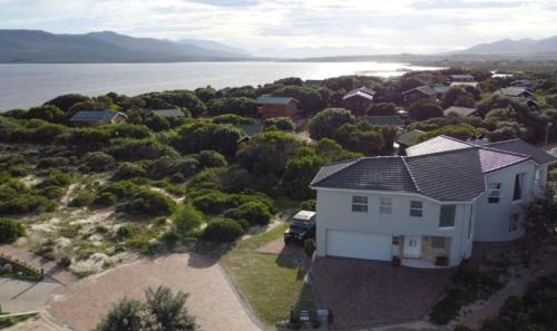 Fisherhaven House | Flamingo Haven
