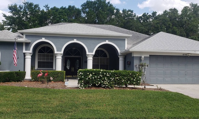 Grand Oaks House | Flash Sale! Flexible Booking Heated Pool & Spa Memory Lane Getaway