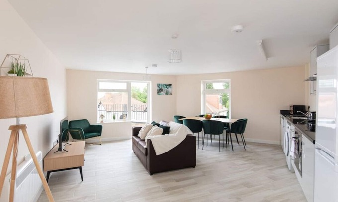 Sudbury Apartment | Flat 3 · homely - North Wembley London Apartment
