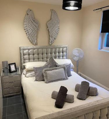 Wokingham Apartment | Flat 3 Meadow View Cozy Getaway