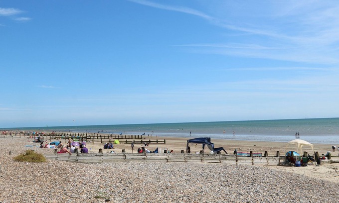 Littlehampton Cottage | Flat 33 - Marine Court