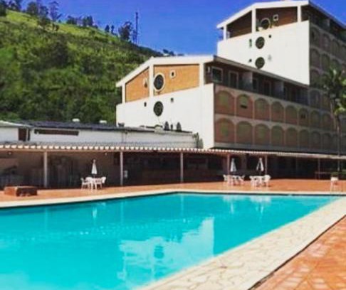 Aguas de Lindoia Hotel | Flat Cavalinho Branco - Ap 136