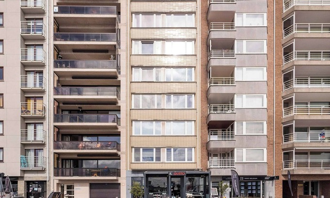 Blankenberge Apartment | Flat in Blankenberge with Marina Views