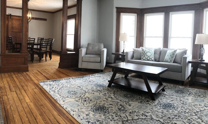 Dry Ridge House | FLAT RATE! Historic Beauty only 5 miles from Ark