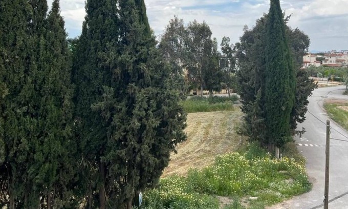 Cumhuriyet Apartment | Flat with Garden and Balcony in Seferihisar