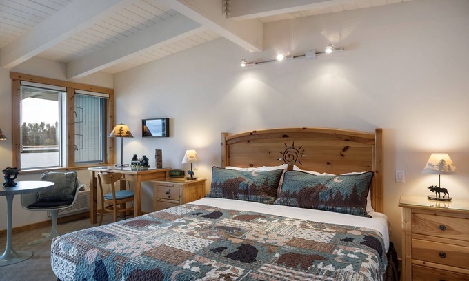 Polson Condo | Flathead Lake Waterfront Studio!